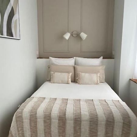 Joli Appartement Avec Parking - Proche Centre Ville Chartres Ngoại thất bức ảnh