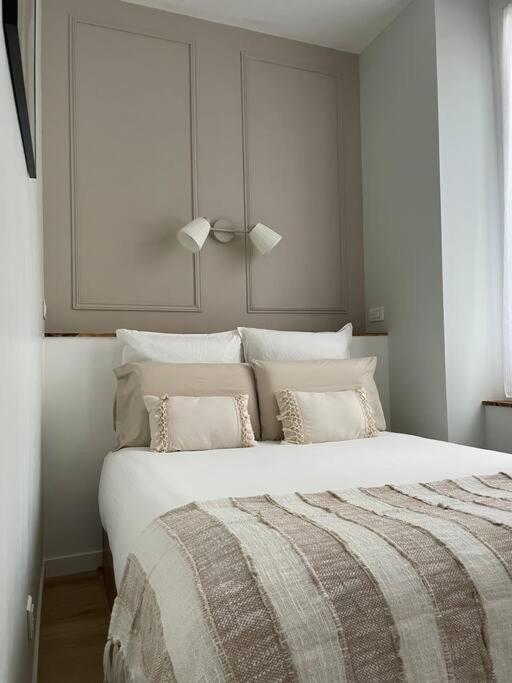 Joli Appartement Avec Parking - Proche Centre Ville Chartres Ngoại thất bức ảnh