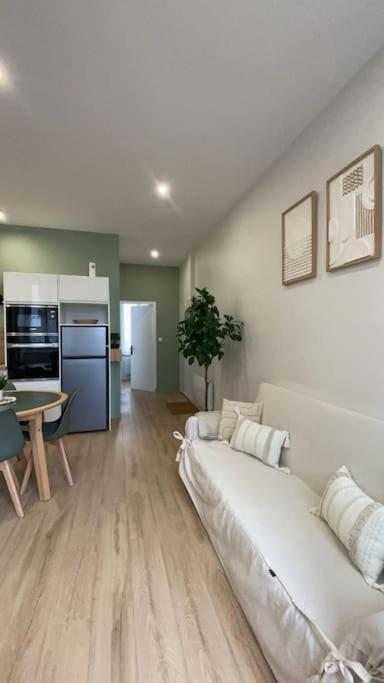 Joli Appartement Avec Parking - Proche Centre Ville Chartres Ngoại thất bức ảnh