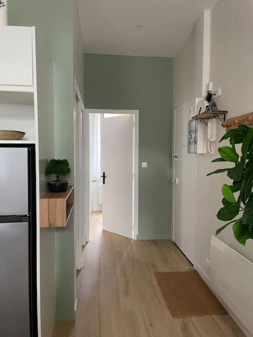 Joli Appartement Avec Parking - Proche Centre Ville Chartres Ngoại thất bức ảnh