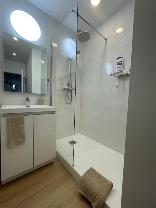 Joli Appartement Avec Parking - Proche Centre Ville Chartres Ngoại thất bức ảnh