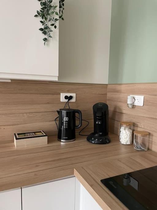 Joli Appartement Avec Parking - Proche Centre Ville Chartres Ngoại thất bức ảnh